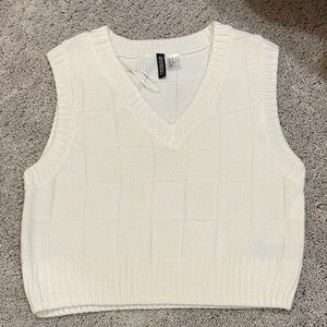 H&M sweater vest top